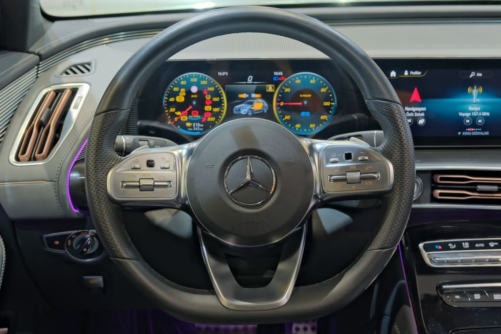 EQ C 400 4 MATIC STD